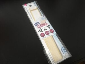 ダイソーで購入した扇子